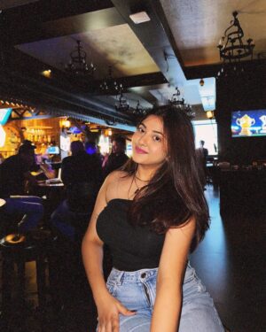 Ria Pednekar Instagram - Can’t relate to desperation 🥂
@stables_india @lucidmedia.in @nitishsingh__11
#riaans #riapednekar03 #riapednekar #dinner #blogger #foodblogger #ootd #fit #outfit #ootn #food #cafe #dinnerideas