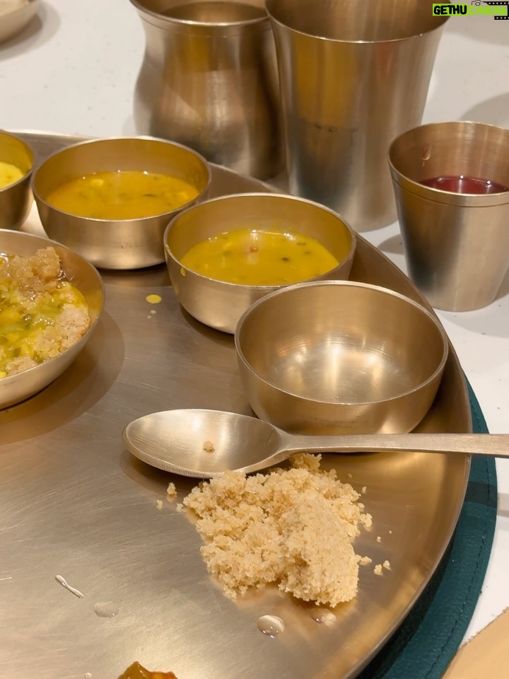 Ria Pednekar - 7.1K Likes - Comfort served in circles♥️✨

One of the best thalis, hands down. Personally visited their kitchen and got to see the process 🤝🏻 clean, transparent, and done right. Proper food, no shortcuts, and you can actually taste the effort in every bite.

📍: @rasmanthanindia 
@trutalent.management 

#riapednekar03 #riapednekar #riaans #rasmanthan #thali