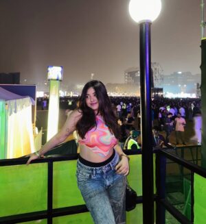 Ria Pednekar Instagram - Moments you can’t stream💕
.
.
.
#riaans#riapednekar03#ootd#OpentoMore #Fun #Weekend #GetTogether #karanaujla