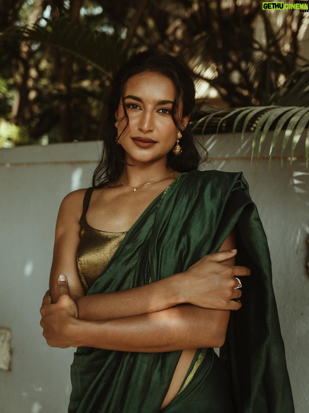Rida Tharana - 315.2K Likes - @ninaskalikova and I connected over Instagram last year… then I get a text “Hey Rida, I love your profile, I’m coming to Bangalore, I’m a photographer…want to do a shoot together?” And of course I said YES.

When we finally met…she was one of the most gorgeous women I’ve ever laid my eyes on. Kind, sweet, warm… we spent the day walking around, clicking pictures, and now I finally have them.

I love these shots because it’s how she sees me through her lens. We’ve stayed connected ever since, and I can’t wait for her to come back to India… or for me to land up where she is next.
.
Saree : @tehho.in 
Blouse : @suta_bombay