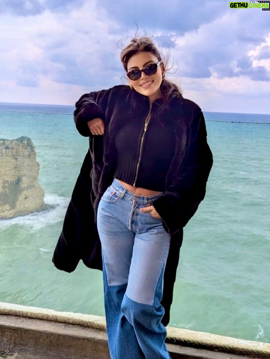 Riham Haggag - 128.3K Likes - Wishing everyone a wonderful 2026 filled with joy, good health, and endless possibilities,May this new year bring peace to your life,success in your efforts, and happiness in every small moment,Here’s to new beginnings and a brighter year ahead for all❤️❤️❤️