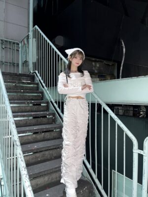 Rio Omori Instagram - Ma’Scar’Piece『Shining Lights』
Dance Performance オフショット📸
⁡
全身真っ白〜〜〜🎧🤍

#ホワイトコーデ #オフショル #猫耳 #ニット帽