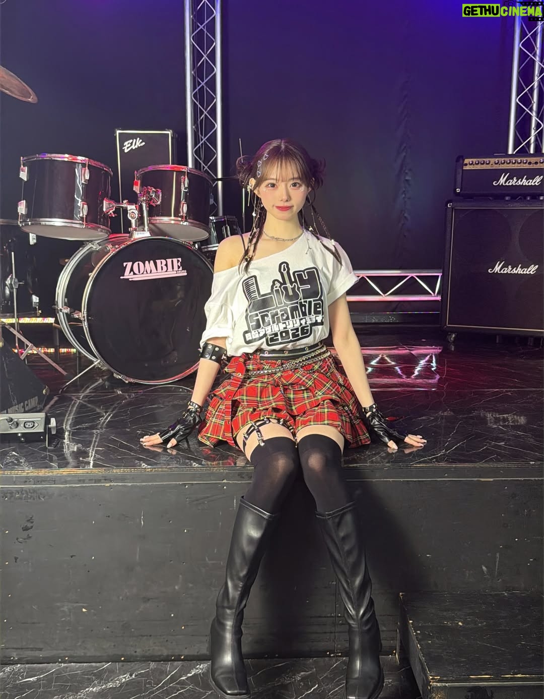 Rio Omori - 4.2K Likes - ・
・
舞台アサルトリリィ・生演奏バンドライブ
『Lily Scramble!!!!』 ビジュアル撮影してきました🎸❤️
⁡
どうかな、、🤭💭
・
・
#舞台アサルトリリィ #リリスクライブ #撮影 #ヘアアレンジ