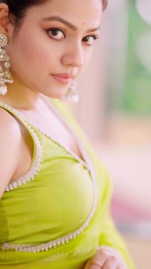 Ritu Rai Achary Instagram - 🌸✨✨✨✨ captured by - @fototales_stories  Styling, by - @sampurna_dey_100