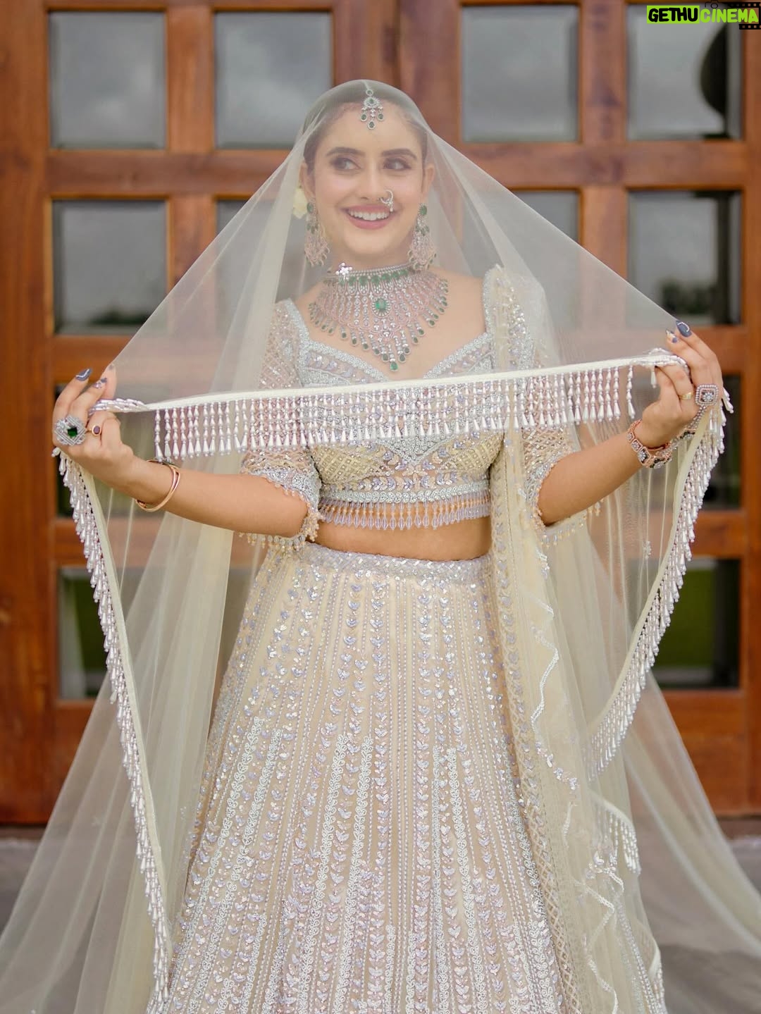 Riya Soni - 22.8K Likes - “A moment straight out of a fairytale 🤍”