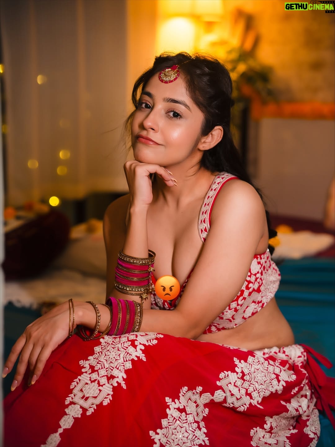 Riya Verma - 463.2K Likes - HAPPY DIWALI 🪔 FROM BUTKI🤭♥️

#diwali