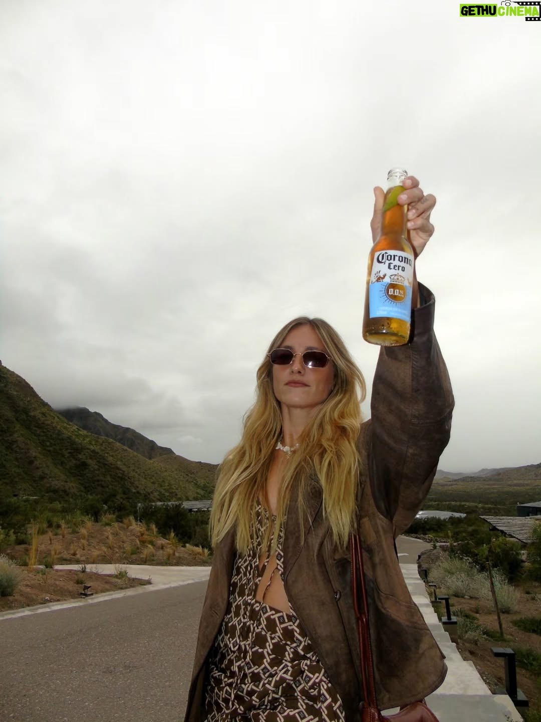 Rocío Igarzábal - 22.9K Likes - Así se sirvió el finde en Mendoza 🍻 🌄
.
.
.
.
@corona_argentina ❤️
