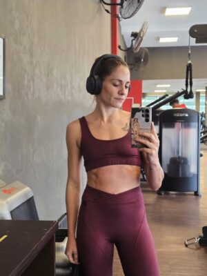 Rocío Igarzábal Instagram - El caos de fin de año me resulta hermoso 🦋
.
.
@dove