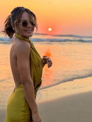 Rossana Nájera Instagram - ILY 💫💛✨
Nov.25 P&E