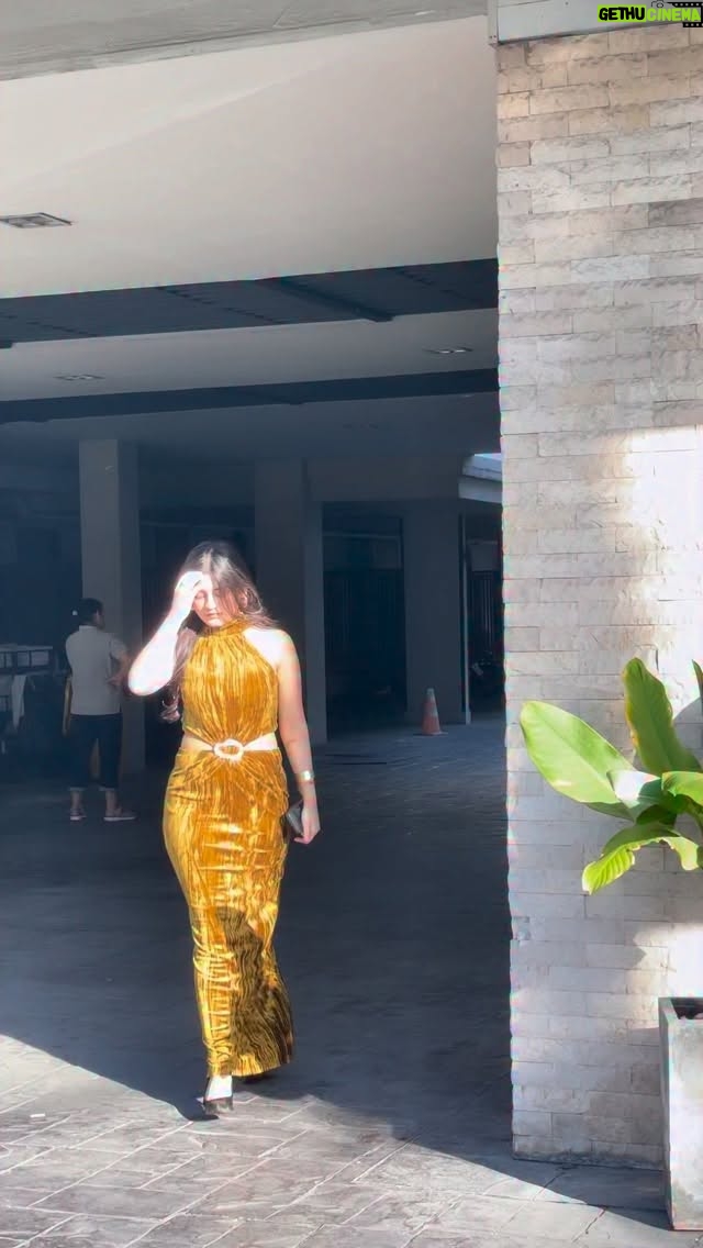 Ruchika Ray - 13.5K Likes - 💋