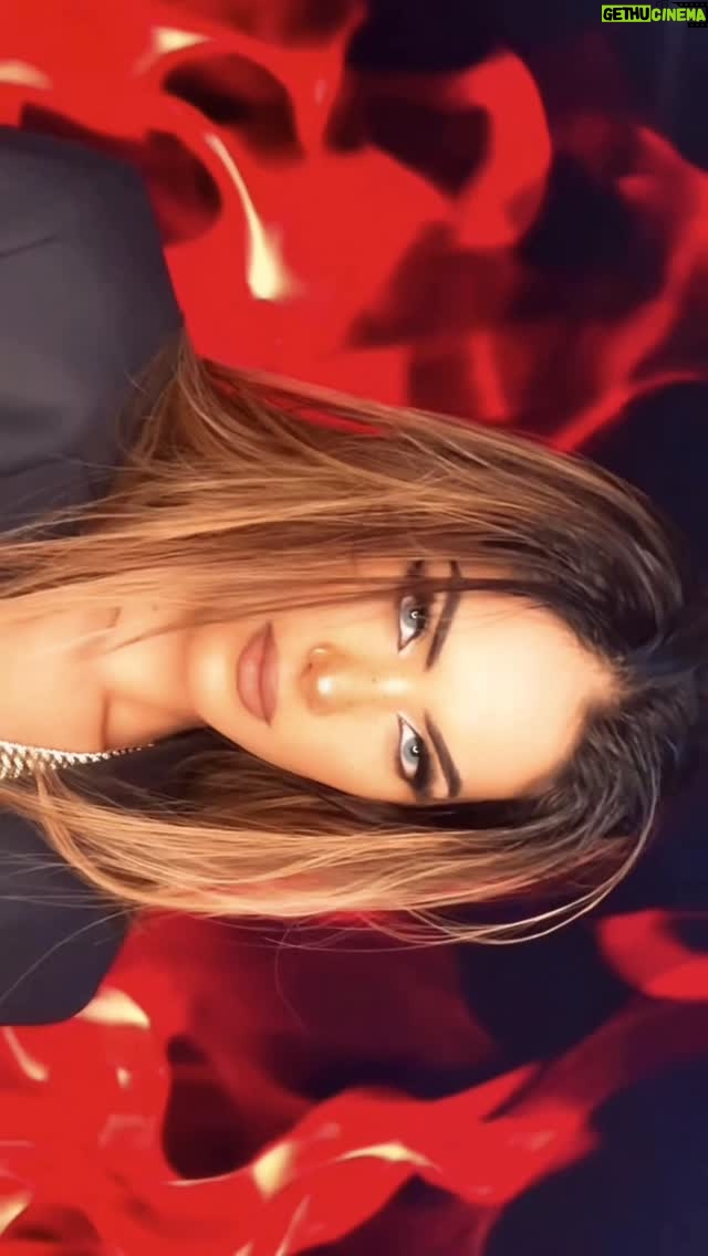 Rukaiya Firoz Khan - 15.4K Likes - Yallah HABIBI🦂🖤✨