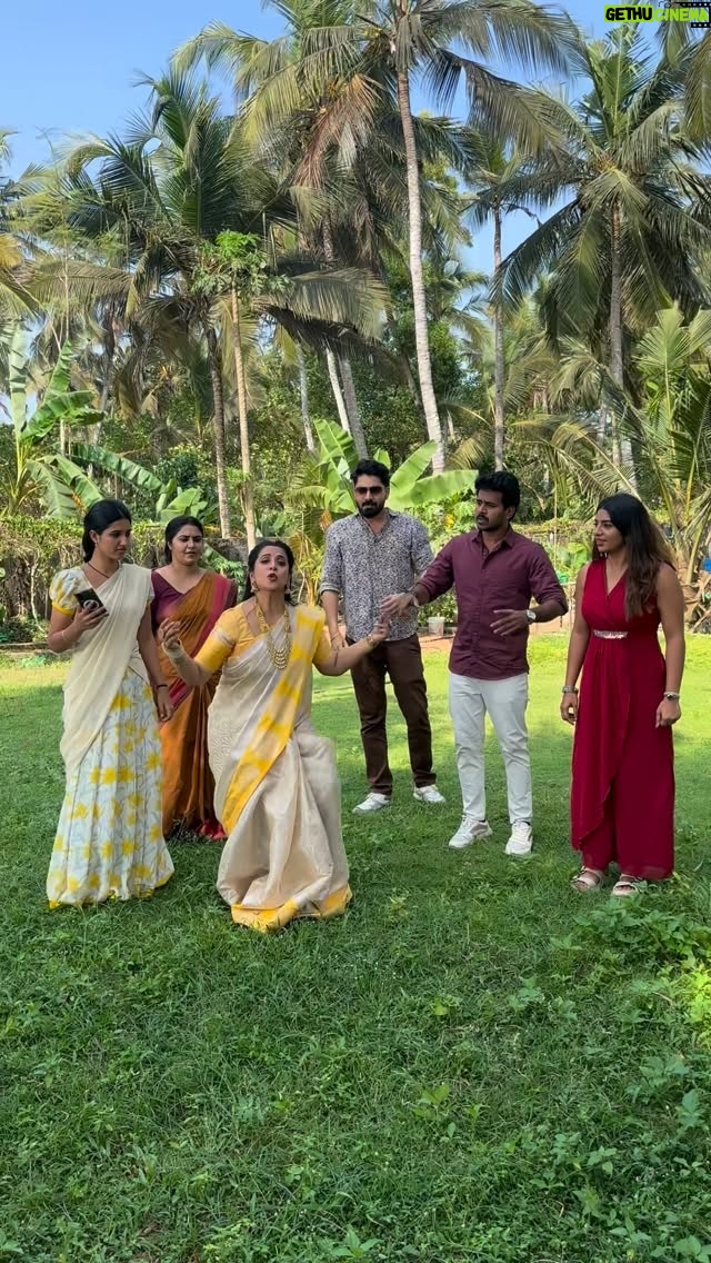Rupa Sri - 36.7K Likes - “Mayilaattam Team” Powered by Chembarathy Team Again😂❤️

#chembarathi #instagram #comedy #reels #instamood