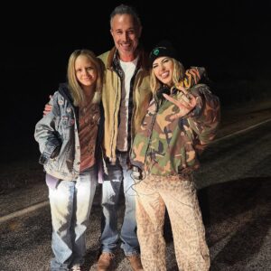 Ryan Kiera Armstrong Instagram - We just wrapped on Road to Recovery!! 

A film born from the loss of my mother to cancer that transformed into something much bigger — a story about the relationships we hold close, the moments we fight to protect, and the time we’re blessed to share with the people we love.

Freddie and Ryan…my powerhouse leads… thank you for believing in me, for showing up every day with your full, beautiful hearts, and for giving more than I could have ever imagined. You elevated this story in ways I’ll be grateful for forever.

To my crew who believed in this project and stood behind me… thank you. Truly. Words don’t come close to expressing how grateful I am for each and every one of you. I love you all so much, and I cannot wait for you to see this film. 💫👽