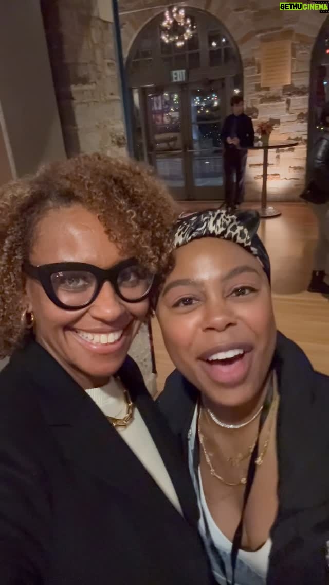 Ryan Michelle Bathe - 3.4K Likes - Table 17 at The Geffen Playhouse was incredible!!!!!! It runs until December 7th!!!!!! And it’s just the most delicious play!  Do yourself a favor and go!! AND! The star of the show is a Delta because of course she is!  So,
Calling all Deltas to the floor!  #thegeffenplayhouse
