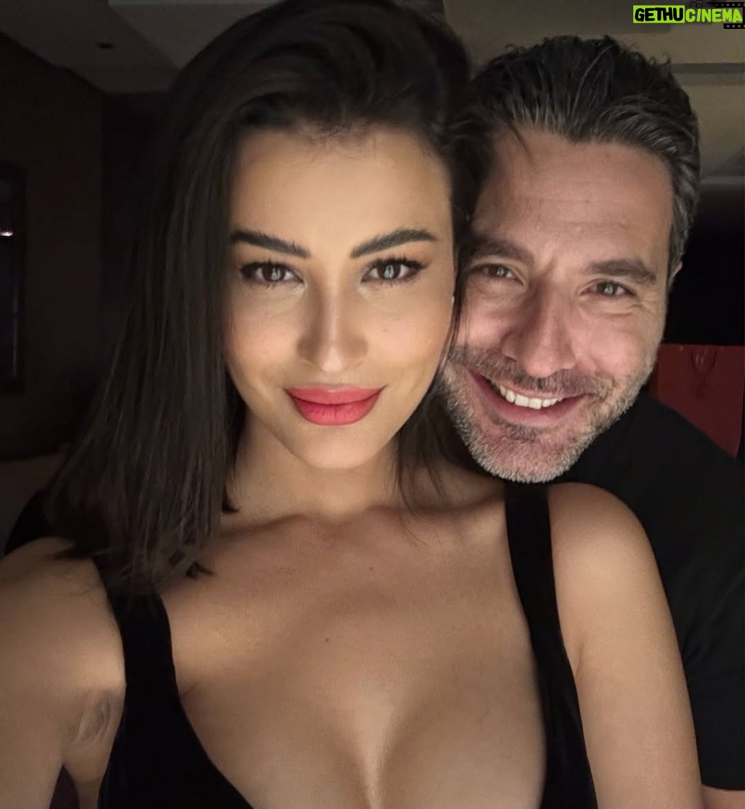 Rym Breidy - 43.1K Likes - Happy new year from my Family to your Family ❤️