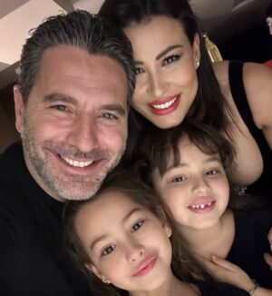 Rym Breidy Instagram - Happy new year from my Family to your Family ❤️