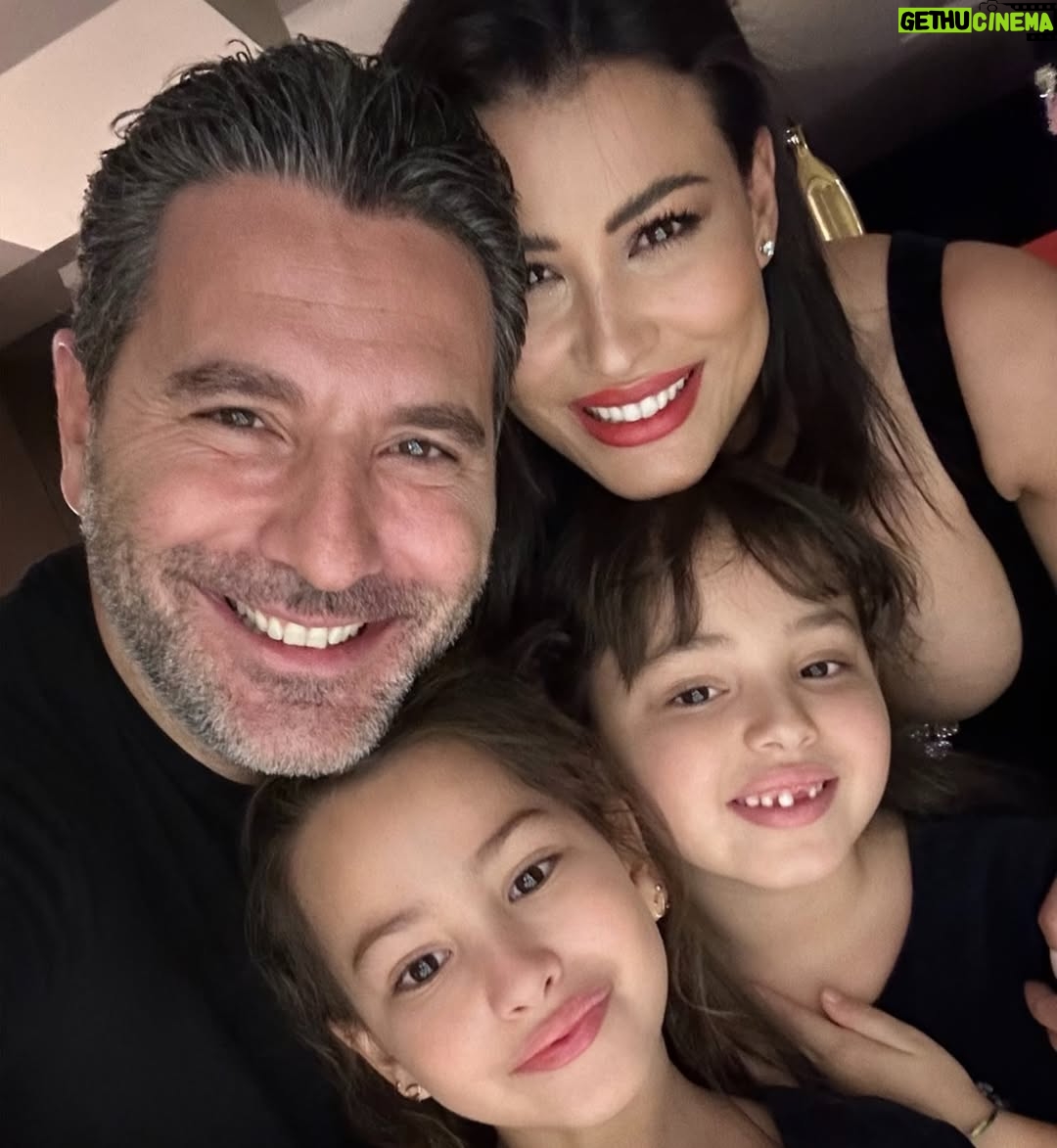 Rym Breidy - 43.1K Likes - Happy new year from my Family to your Family ❤️
