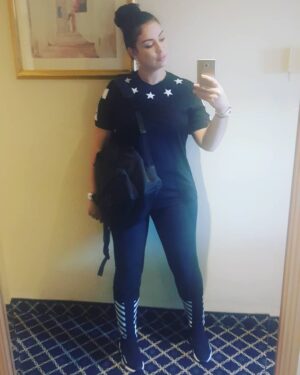Rym Ghezali Instagram - Hello my loves....#rymghezali#givenchy#balenciaga #versace #black#sportwear #algeria #