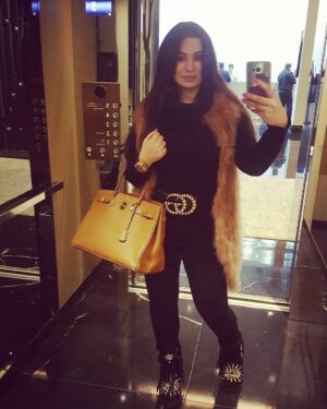 Rym Ghezali Instagram - Hello my loves....