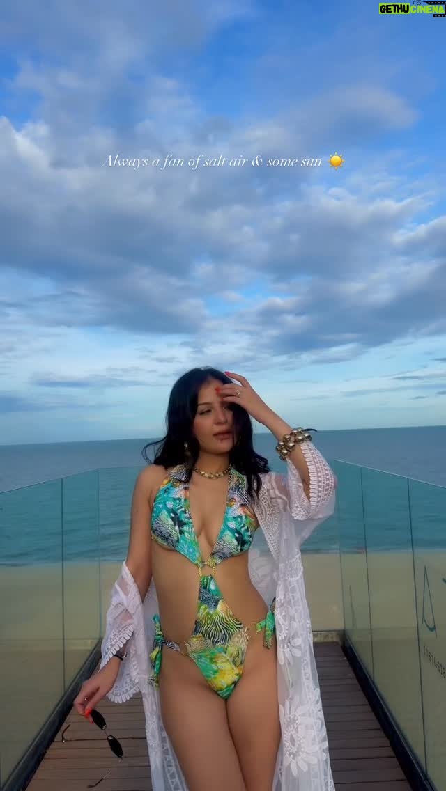 Saanya Khatter - 3.7K Likes - vacation mode looks good on me😌 
#thailand #vacation #beachside #fyp