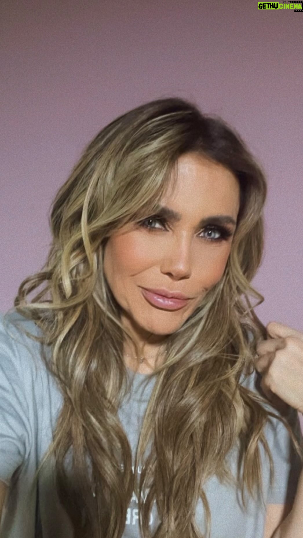 Sabine Moussier - 8.6K Likes - Voten por mí 🙏 Quiero seguir en @lacasafamososmx #lacasadelosfamosos #lacasadelosfamososmx #teamsabine #sabinemoussier