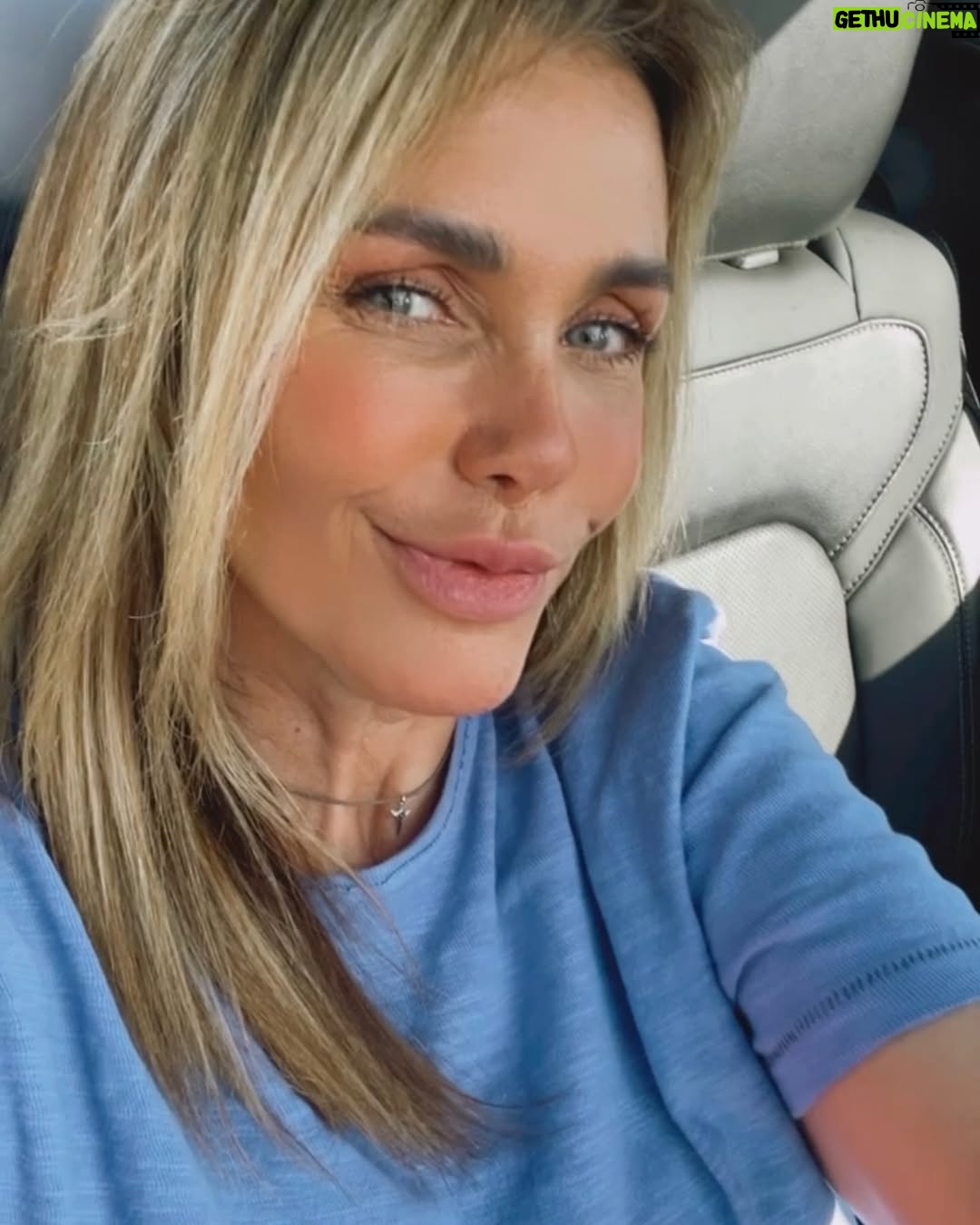 Sabine Moussier - 4.8K Likes - El miedo al fracaso solo te impide seguir adelante con tus sueños 😘💪