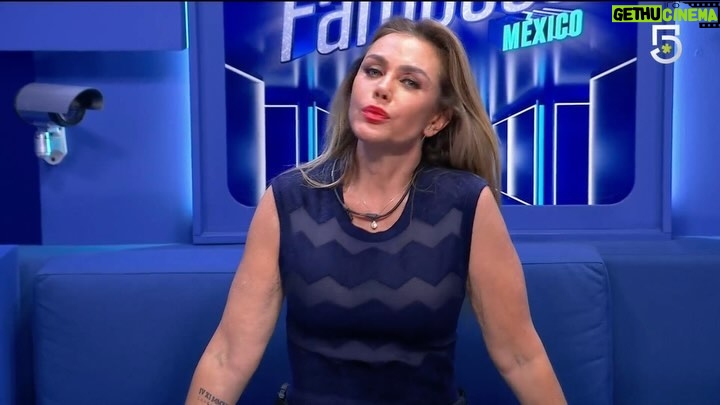 Sabine Moussier - 8K Likes - Seguimos con #SabineMoussier para hacer saber a quién nomina esta noche:

2 puntos para #MarioBezares
1 punto para #ArathDeLaTorre
#LaCasaDeLosFamososMX