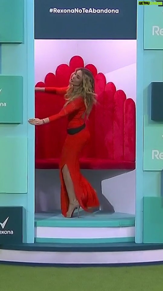Sabine Moussier - 17.4K Likes - #SabineMoussier se convierte en la quinta eliminada, no sin antes dejar unas palabras a mis habitantes 😱
#LaCasaDeLosFamososMx
Lunes a viernes, 10:00 p.m. por #El5, domingos, 8:30 p.m. por #LasEstrellas y 24/7 por #VIX 📺📱

@sabineoficial