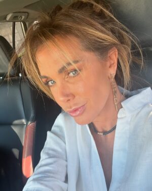 Sabine Moussier Instagram - Feliz sábado 😘