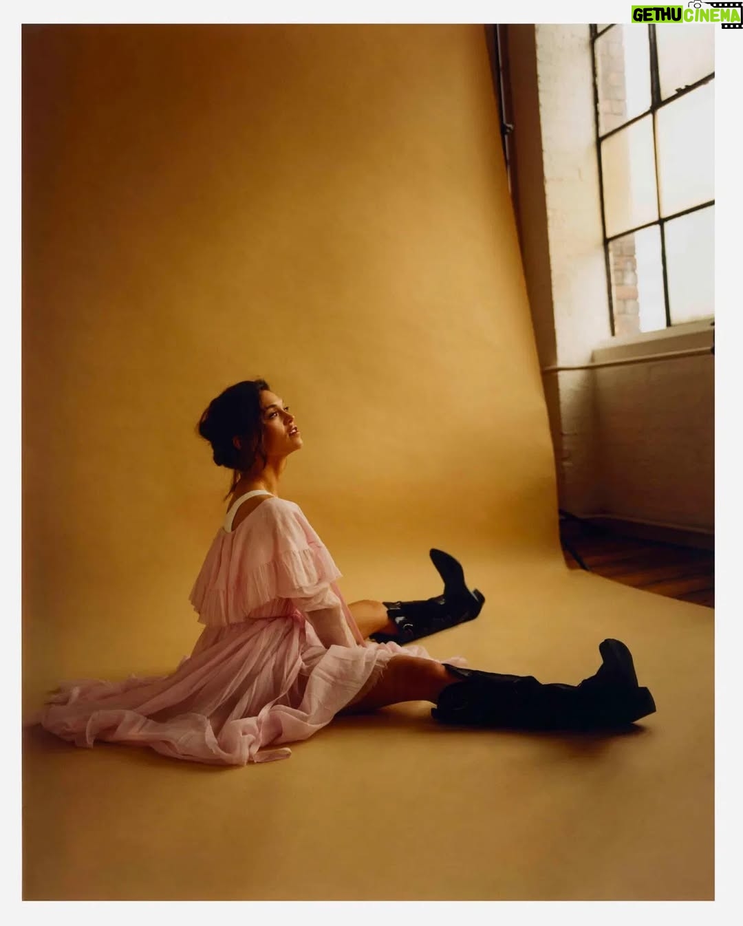 Sabrina Bartlett - 10.1K Likes - 💓1883 Magazine💓
Shot by brilliant @rhysframpton 
Hair- @anastasiastylianou 
Makeup- @jacintaspencer 
Styling- @olgatimofejeva 
PR - @sarahjayner23 
@1883magazine 
#thelarkins #Bridgerton 
Link in bio to the full feature 😊