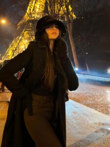 Actress Sadia Khan HD Photos and Wallpapers January 2026