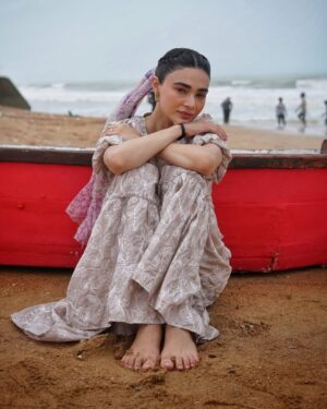 Saheefa Jabbar Khattak Instagram - #Somi from #MorePiya #GreenTv #BJProduction @greenentertainment.official