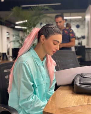 Saheefa Jabbar Khattak Instagram - #Somi from #MorePiya #GreenTv #BJProduction @greenentertainment.official