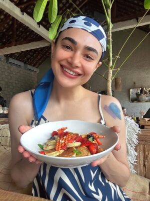 Saheefa Jabbar Khattak Instagram - 🇮🇩 Food makes me the happiest #throwback #april