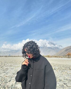 Saheefa Jabbar Khattak Instagram - 🏔️
This shoot has turned into a full-on lollipop survival mission. It’s freezing, my diet is giving serious “no comfort food” vibes, and now I’m just clutching a lollipop like it’s my last lifeline. If I had my way, I’d be wrapped in every coat, scarf, and blanket on set—basically anything but this outfit.
Honestly, at this point, I’m 98% lollipop and 2% hypothermic glamour. Forget the costume; just roll me out in a blanket burrito. The diet and the cold may win this round, but at least I’ll be rocking my lollipop-chic look.