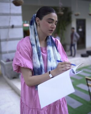 Saheefa Jabbar Khattak Instagram - #Somi from #MorePiya #GreenTv #BJProduction @greenentertainment.official