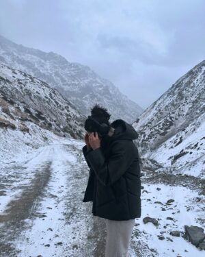 Saheefa Jabbar Khattak Instagram - Every time I start posting a lot, I end up feeling like I’ve overshared, like I’ve just let it all spill out. And to everyone who’s told me to go find a mountain or get lost in a jungle for a while and just breathe, you’re absolutely right. This year’s been packed with work and travel, but the kind of peace I felt in the cold mountains is unmatched. I think it’s the simplicity of the people, the rawness of the mountains. You’re there, feeling so small in the best way, and when a snowflake lands on you, all you can think of is The One who made all of this with just a “Be” and there it was. That thought alone, wow.
“Be” has a big place in my life. When I’m overwhelmed, it reminds me to pause, breathe, and come back to the moment. It’s this gentle nudge to just exist for a second without letting things spiral. Funny enough, out of all my tattoos, this is the only one with a real meaning.
Anyway, this is the last bit from the mountains (I guess) ❄️