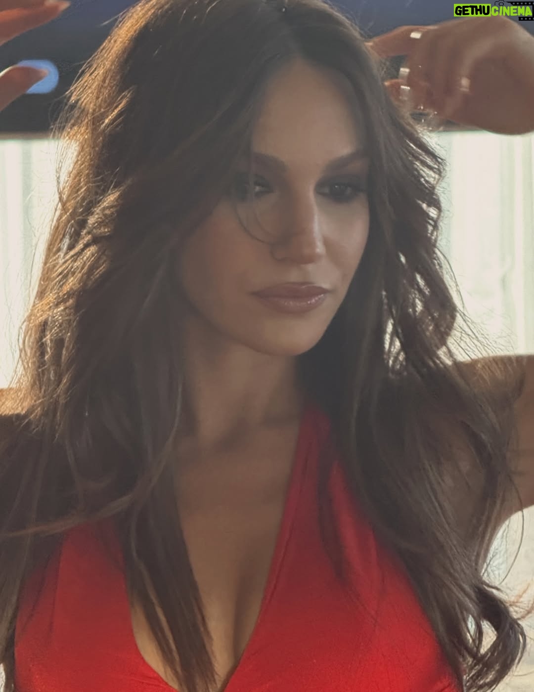 Sahra Şaş - 142.7K Likes - 😌