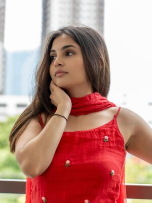 Sai Ramya Pasupuleti Instagram - 🌺 ♥️
📷: @robseye_photography 
Wearing: @mrda.hyderabad