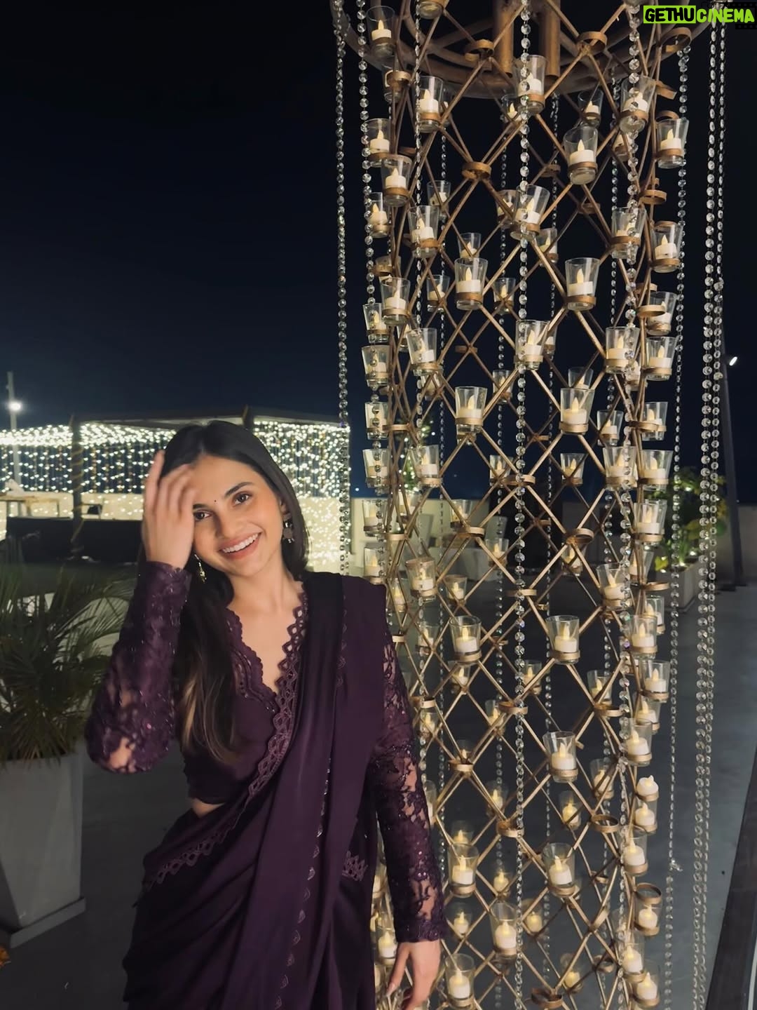 Sai Ramya Pasupuleti - 96.8K Likes - My favorite glow season is here again ✨ 💜
Wearing: @apeksha_the_label_