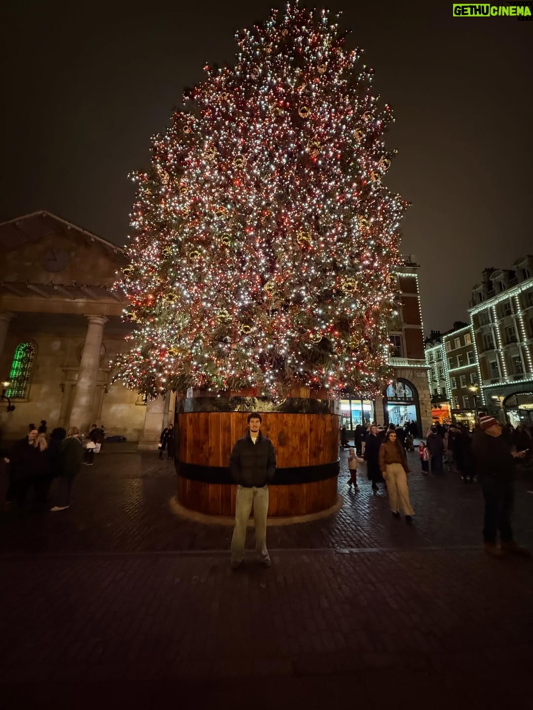 Saira Khan - 1.9K Likes - 21yrs married today. Celebrations @thewolseley. Kids have cottoned on we like to celebrate so want to tag along 🤣! A stroll through London all lit up was perfect. 

Hope you enjoy my tongue in cheek tips for a happy marriage… would love to hear your tips and suggestions!