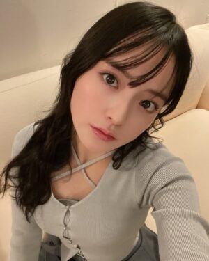 Saki Kiyoi Instagram - .
めちゃコミックオリジナル作品
『俺で甘える練習してみる?』の
実写ショートドラマに
佐藤かほ役で出演させていただきました✨

是非ご覧ください♬

#俺で甘える練習してみる
#めちゃコミックショートドラマ
#ショートドラマ