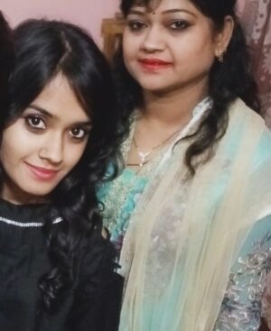 Sakshi Mihir Instagram - 2016 ki photos š„° mummy ne rkkhi hui thi šš #majorthrowback