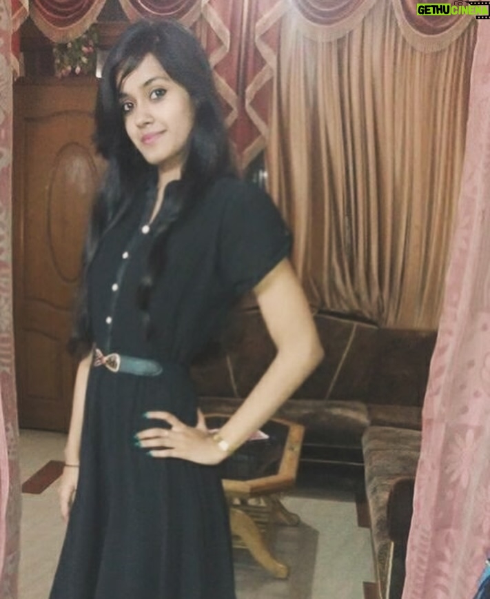Sakshi Mihir - 7K Likes - 2016 ki photos 🥰 mummy ne rkkhi hui thi 😆😍 #majorthrowback