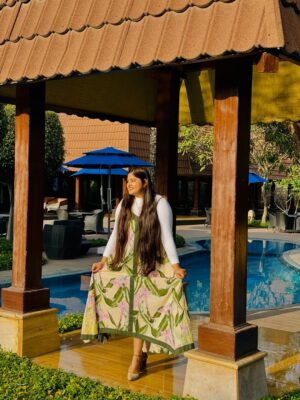 Sakshi Rajawat Instagram - You have the passport to my heart💌🧿
.
.
#honeymoon #jaipuriajodi #explore #trending #love