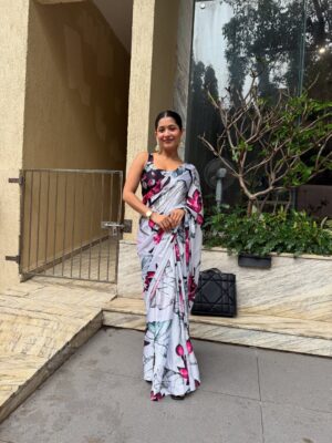 Sakshi Shrivas Instagram - Happiest birthday to my love, Miss Shrivas ❤️ Cheers to 26 🎉
Thankyou for being such a hardworking and inspiring partner I’ve learned so much because of you ❤️ the love that you give me is pure and i am truly grateful for that 💯💯💯
May God bless you with everything your heart desires and also you are the cutest ❤️
Baaki ki baat face to face kar Lunga 🤪🤪lobjuuuu ❤️
Guys wish my cutie and send her hearts ❤️❤️❤️❤️ also the more you slide the better it gets 💯🕺🏼.
📍- @roofberriesbandra
#birthday #missshrivas #sakshishrivas #couple #explorer #trend