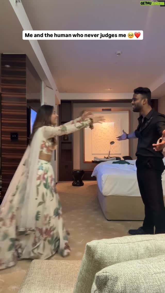 Sakshi Shrivas - 485.2K Likes - 🧿❤️