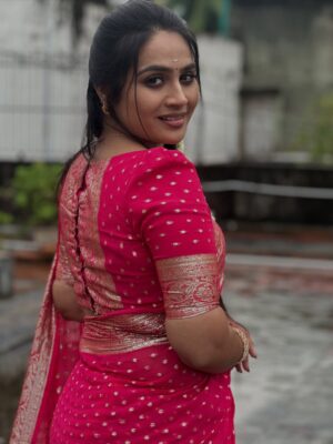 Salma Arun Instagram - 💕… 
Saree @ashas_womens_collection 
Blouse @studio_sushma