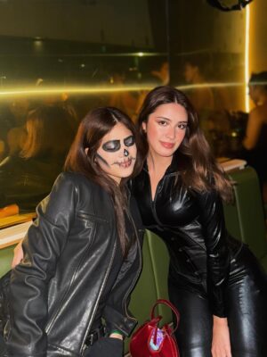 Sam Cruz Instagram - halloweekend 🎃🐈‍⬛