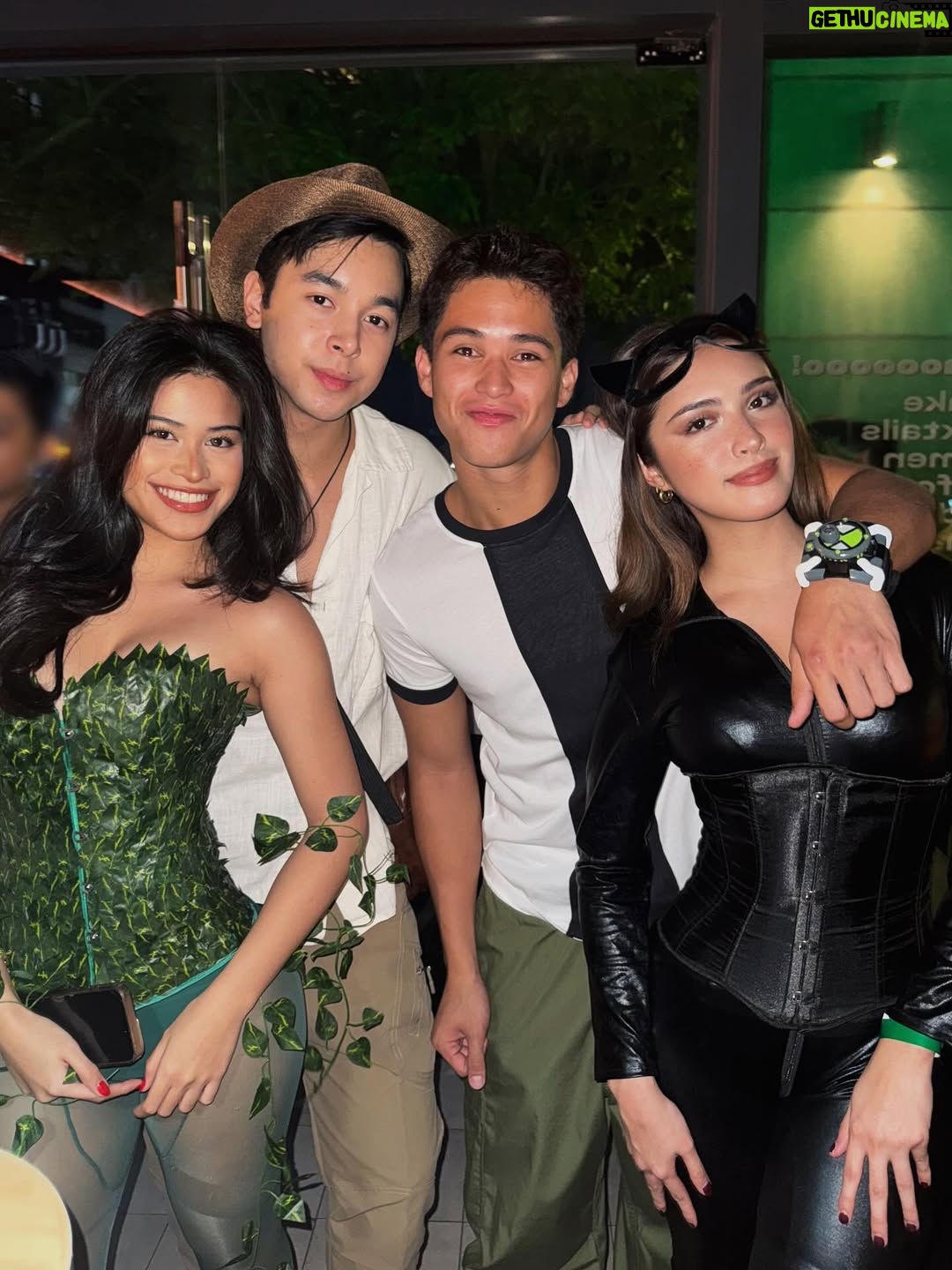 Sam Cruz - 24.9K Likes - halloweekend 🎃🐈‍⬛